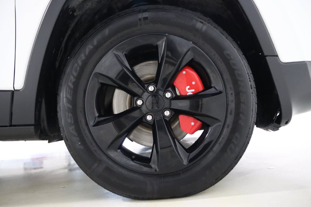 Used 2017 Jeep Cherokee High Altitude AWD/4WD image 71