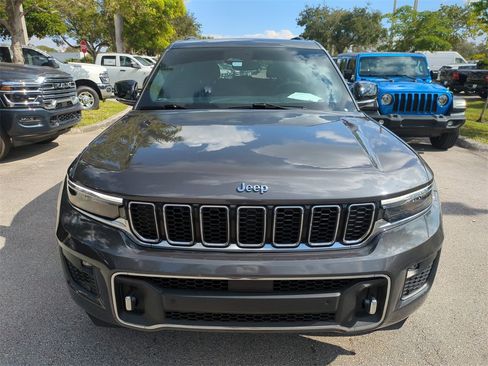Used 2022 Jeep Grand Cherokee Overland image 4