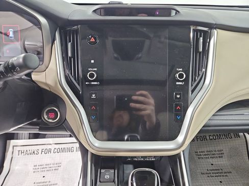Certified 2025 Subaru Outback Limited image 20
