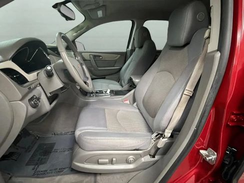 Used 2014 Chevrolet Traverse LT w/ LPO, 'HIT The Road' Package FWD image 19