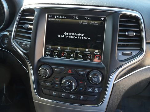 Used 2018 Jeep Grand Cherokee Limited RWD image 34