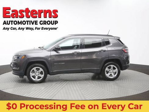 Used 2024 Jeep Compass Latitude AWD/4WD image 54