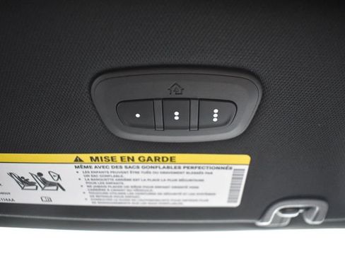 New 2026 Chrysler Pacifica Limited w/ S Appearance Package AWD/4WD image 30