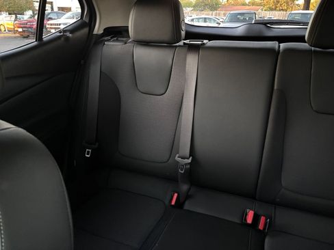 Used 2025 Buick Encore GX Preferred image 33