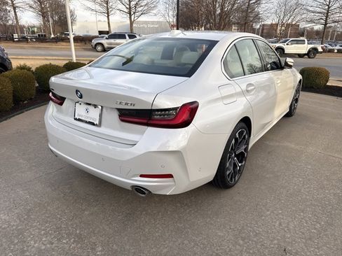 Certified 2025 BMW 330i xDrive 330i xDrive w/ Premium Package image 7