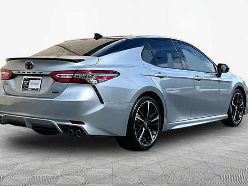 Used 2019 Toyota Camry XSE FWD image 13