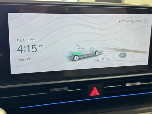 Used 2023 Hyundai Ioniq 6 SEL image 12