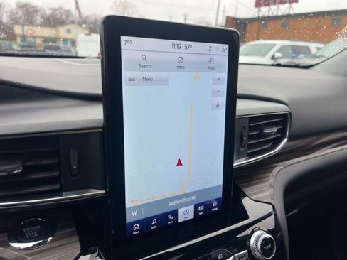 Certified 2022 Ford Explorer Limited w/ Limited Technology Package image 13