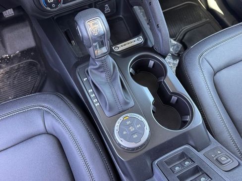 New 2026 Ford Bronco Big Bend w/ Black Diamond Package image 22