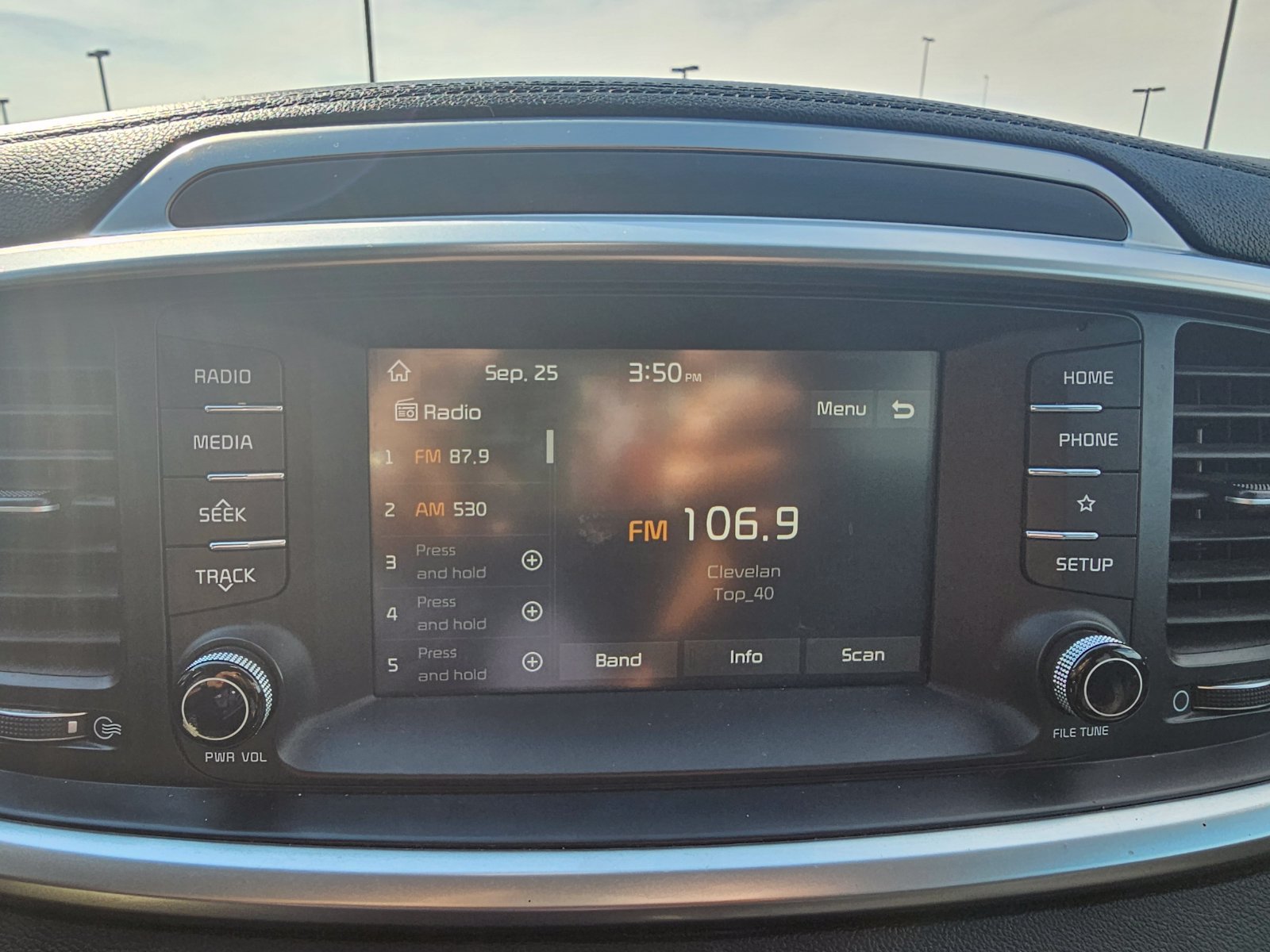 Used 2020 Kia Sorento S AWD/4WD image 20