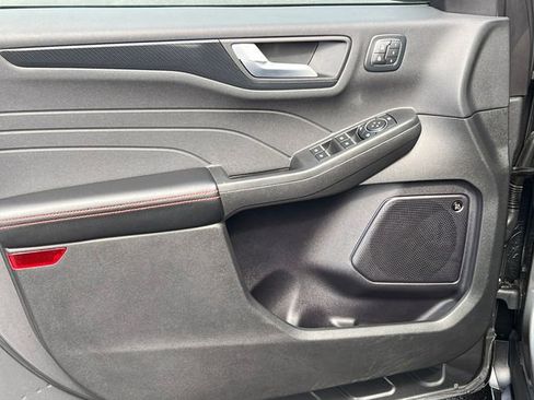 Certified 2024 Ford Escape ST-Line Elite w/ Premium Technology Package image 16