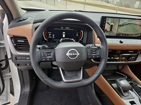 New 2026 Nissan Rogue Platinum w/ Tech Package image 35