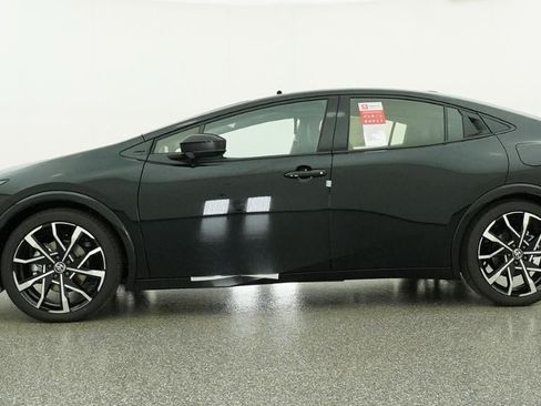 New 2026 Toyota Prius Plug-In Hybrid FWD image 52