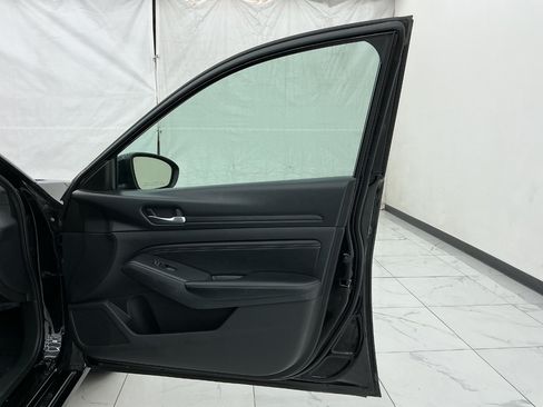 Used 2020 Nissan Altima 2.5 S FWD image 19