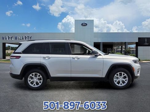 Used 2023 Jeep Grand Cherokee Limited RWD image 6