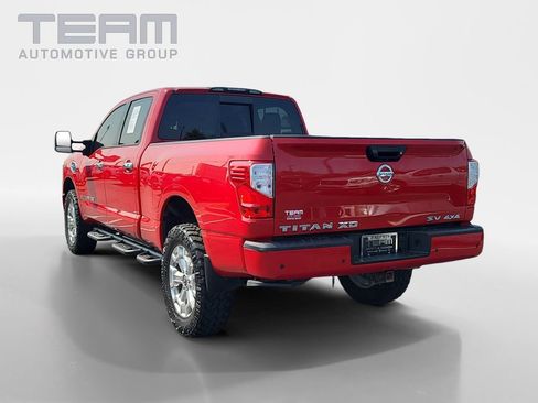 Used 2021 Nissan Titan SV w/ SV Convenience Package AWD/4WD image 5