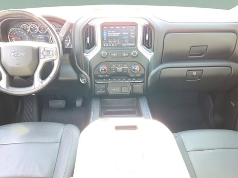 Used 2021 Chevrolet Silverado 1500 LT Trail Boss w/ Convenience Package II image 13