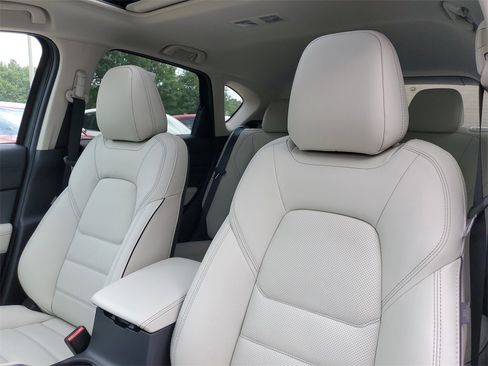 New 2025 MAZDA CX-5 AWD 2.5 S w/ Premium Plus Pkg image 14