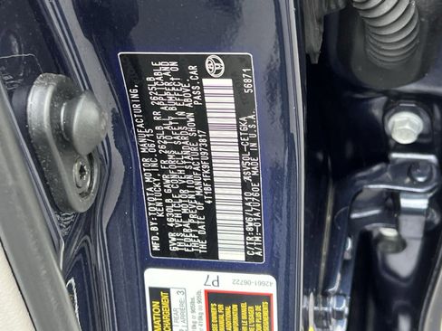 Used 2015 Toyota Camry XLE image 35