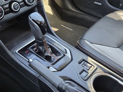 Used 2020 Subaru Crosstrek 2.0i Limited w/ Moonroof Package w/Navigation image 9