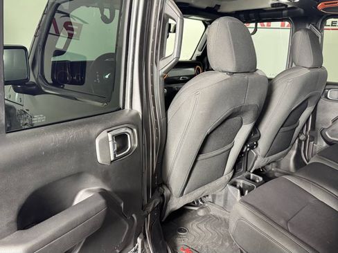Used 2022 Jeep Gladiator Sport AWD/4WD image 24