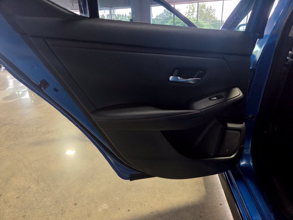 Used 2025 Nissan Sentra SR w/ SR Premium Package FWD image 15