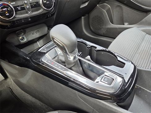 Certified 2025 Chevrolet Trax LT image 34