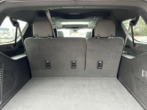 Used 2025 Chevrolet Suburban High Country w/ Sun And Tow Package image 59