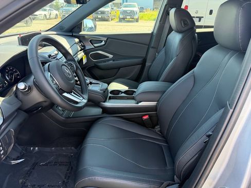 New 2026 Acura RDX SH-AWD image 12