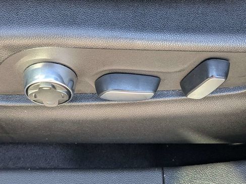 Used 2024 Cadillac XT4 Premium Luxury FWD image 21
