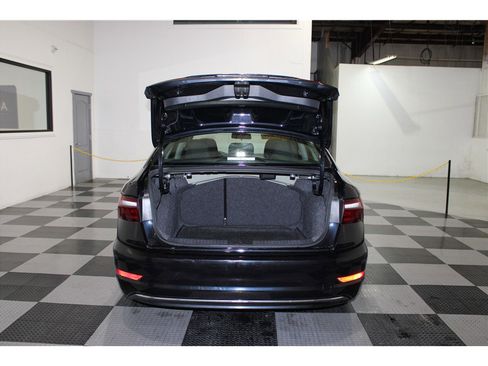 Used 2021 Volkswagen Jetta S image 19