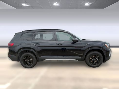 New 2026 Volkswagen Atlas Peak Edition AWD/4WD image 8