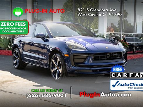 Used 2023 Porsche Macan AWD/4WD image 3