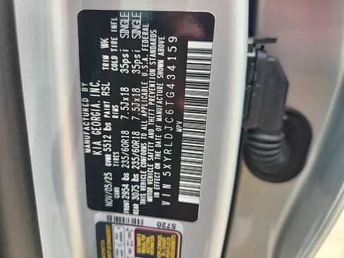 Used 2026 Kia Sorento S AWD/4WD image 9