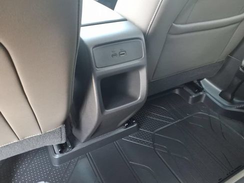 Used 2025 Chevrolet Trax ACTIV w/ Sunroof Package FWD image 8