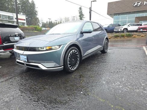 Used 2023 Hyundai Ioniq 5 Limited image 3