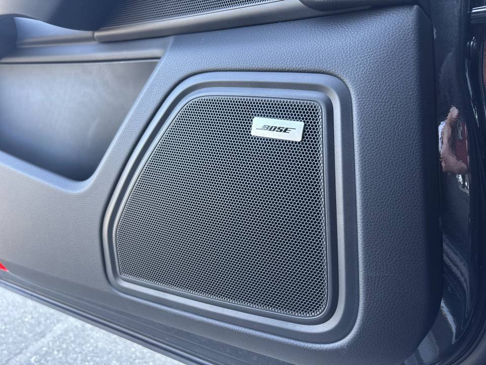 Certified 2026 Porsche Macan AWD/4WD image 23