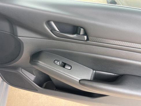 Used 2024 Nissan Altima 2.5 S FWD image 20