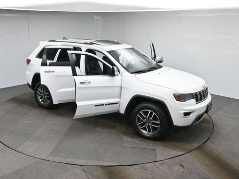 Used 2021 Jeep Grand Cherokee Limited w/ Premium Lighting Group image 57