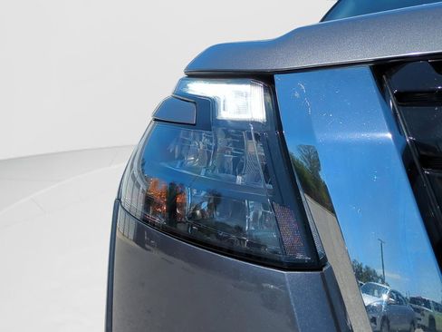 Certified 2025 Nissan Pathfinder SV AWD/4WD image 27