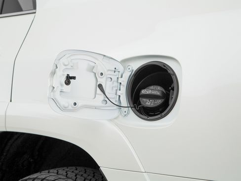 Used 2020 Toyota 4Runner SR5 Premium w/ Moonroof Package AWD/4WD image 59