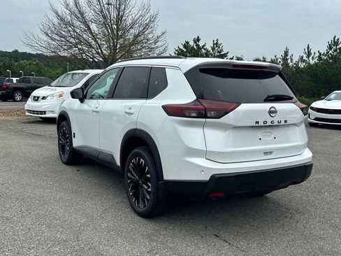 New 2026 Nissan Rogue Dark Armor FWD image 6
