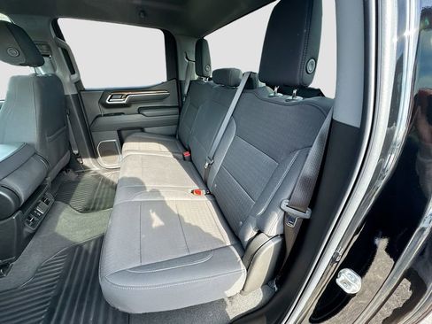 Used 2025 Chevrolet Silverado 1500 LT image 23