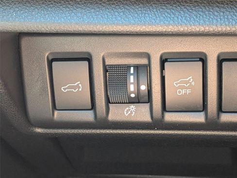 Used 2025 Subaru Outback Premium AWD/4WD image 44