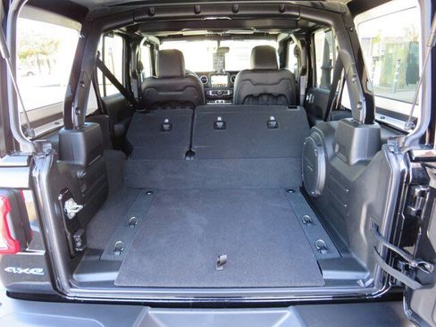 New 2023 Jeep Wrangler Rubicon w/ Steel Bumper Group image 38