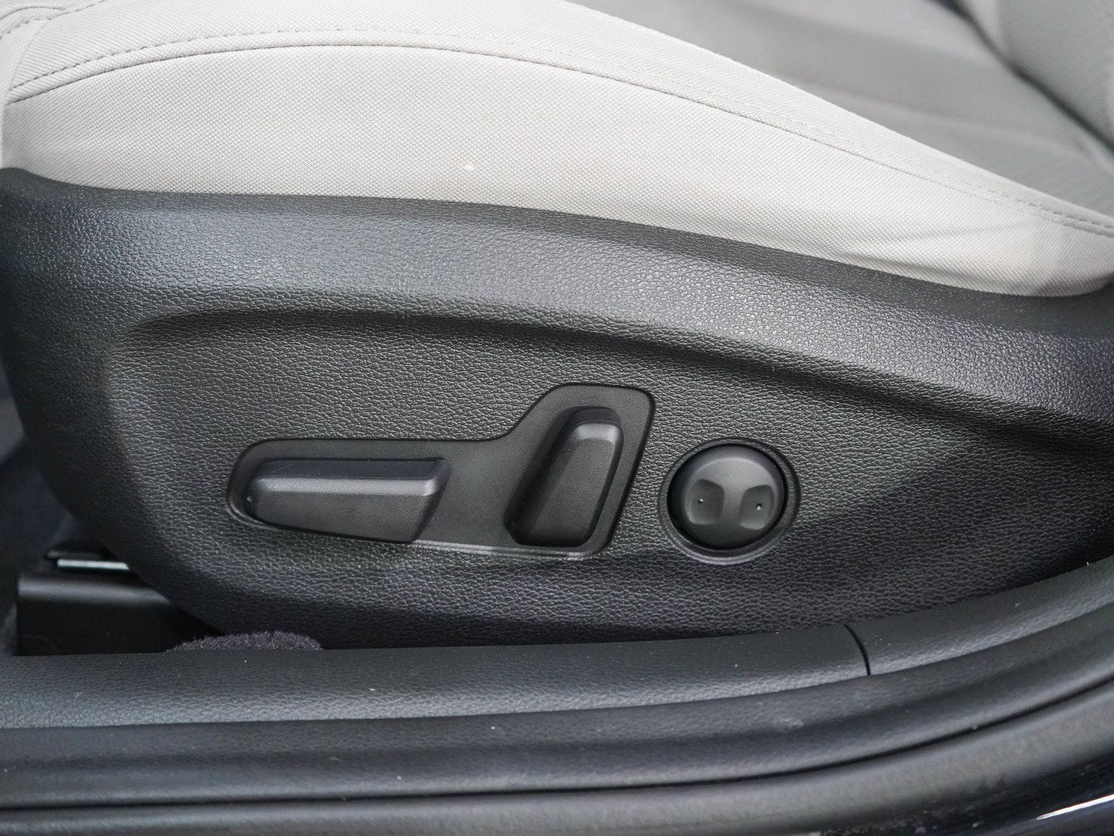 Used 2017 Hyundai Sonata Sport FWD image 25
