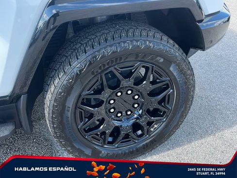 New 2026 GMC Hummer EV 4x4 Crew Cab image 21