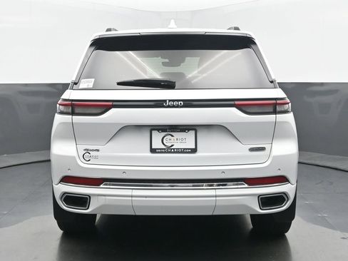 Used 2023 Jeep Grand Cherokee Overland image 5