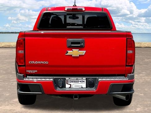 Used 2017 Chevrolet Colorado Z71 AWD/4WD image 7