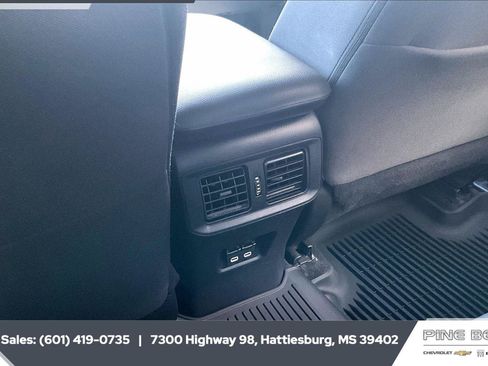 Used 2024 Toyota RAV4 XLE AWD/4WD image 24
